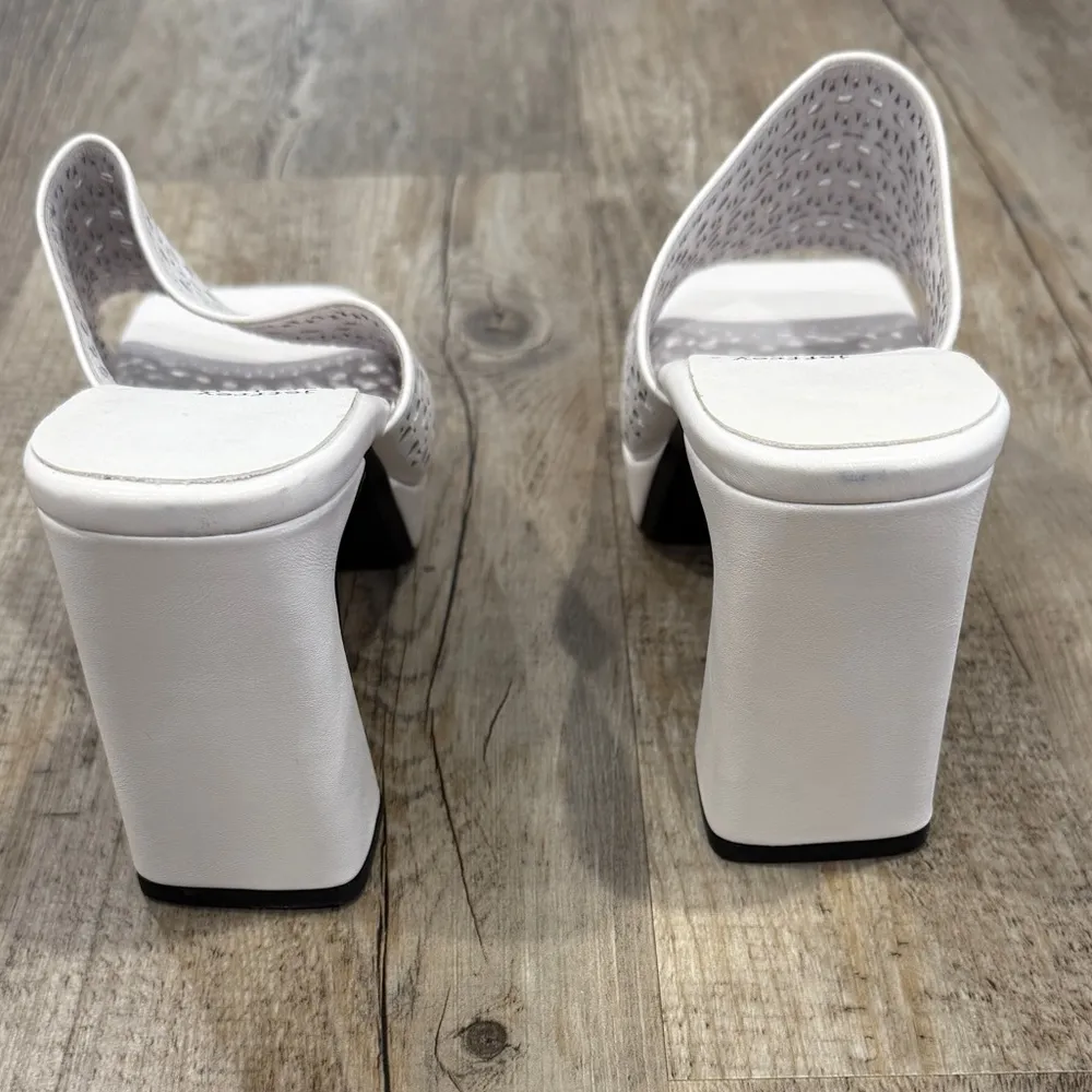 Jeffrey Campbell  Women's Caviar Laser Cut Platform Slide Sandal NEW Size 9 - Image 4