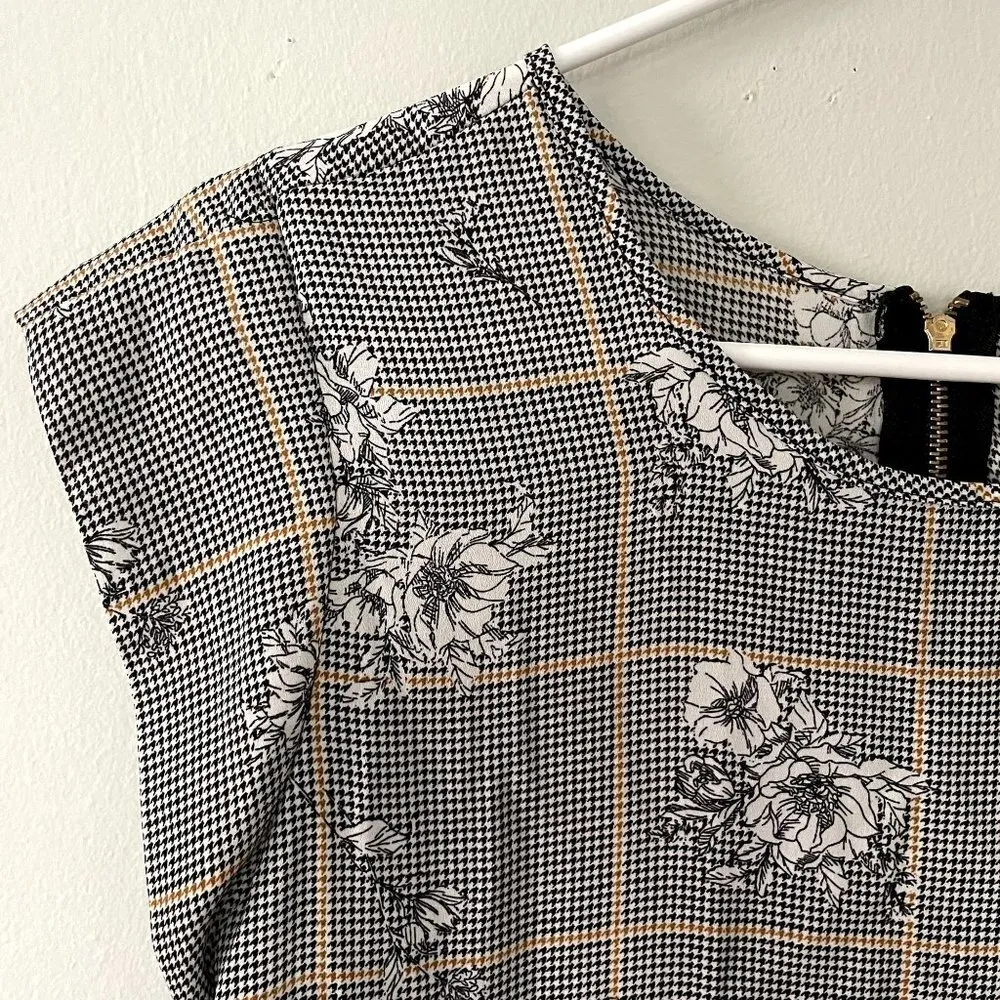Alice Blue black white checkered floral yellow short sleeved summer top light - Image 2