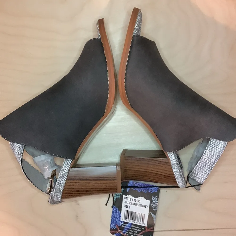 NEW MUK LUKS Womens Gray Brown Slingback Heels Sandals Shoes Size 9 - Image 3