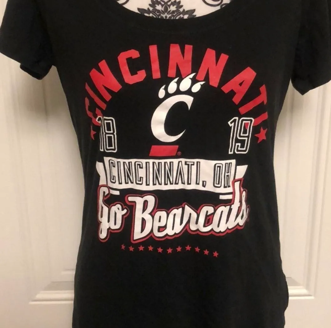 Women’s University Of Cincinnati Tshirt Black Size L - Image 3