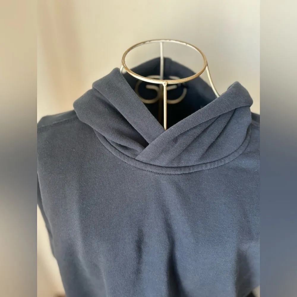 Abercrombie navy hoodie with arm stripe size S - Image 8