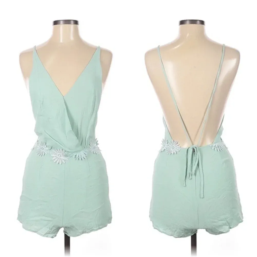Maddy K Mint Flower‎ Open Back Romper Size Small - Image 2