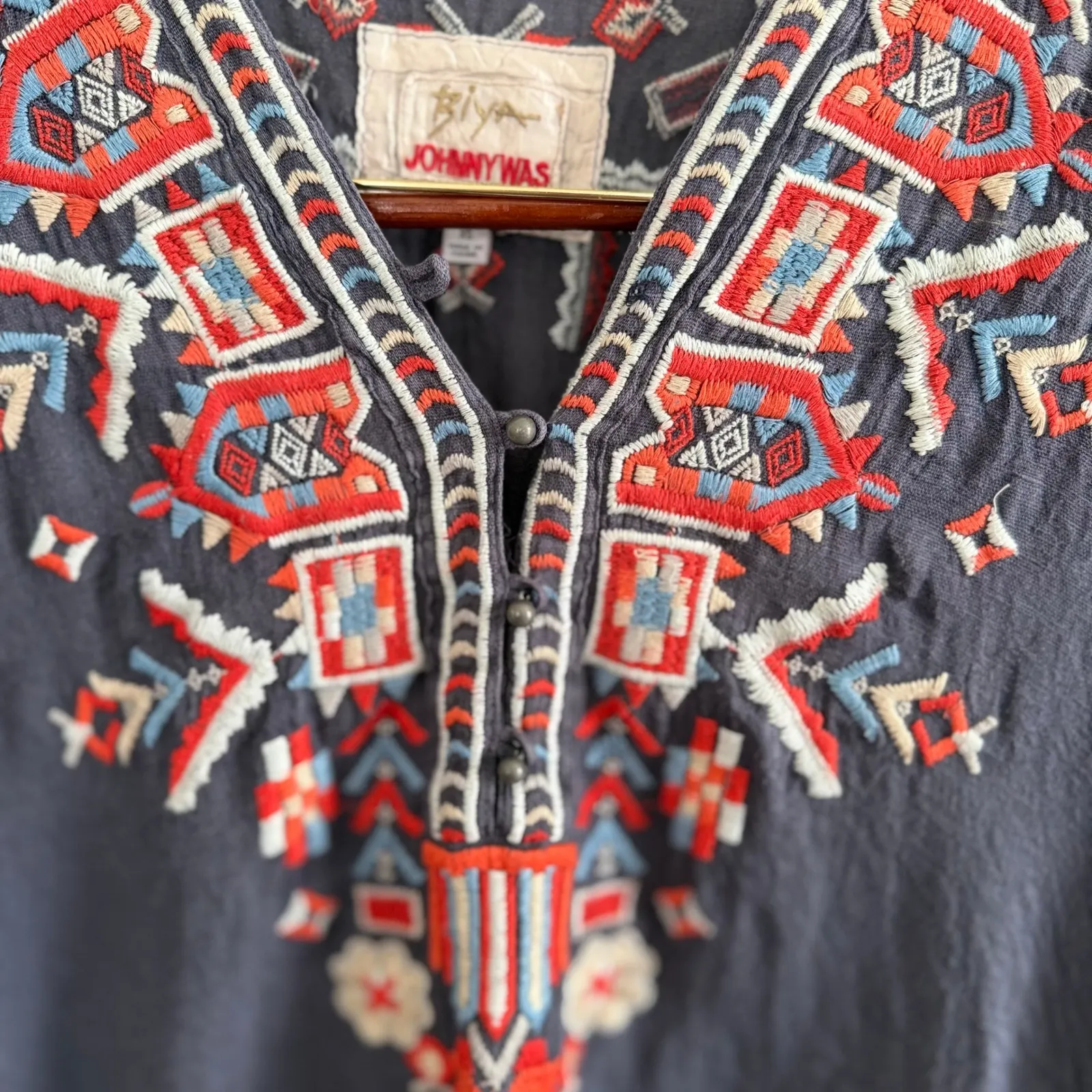 Johnny Was Biya Women's Embroidered Navy Blue Short Sleeve Tunic Size XS - Image 5