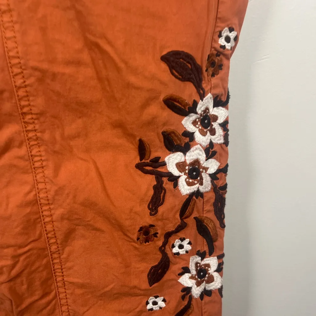 Soft Surroundings Everything Under The Sun Embroidered Cargo Pants size large - Image 2