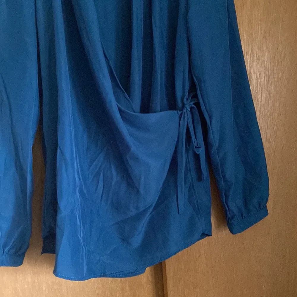 Ruby Ribbon long sleeve wrap tie blouse, size medium - Image 6