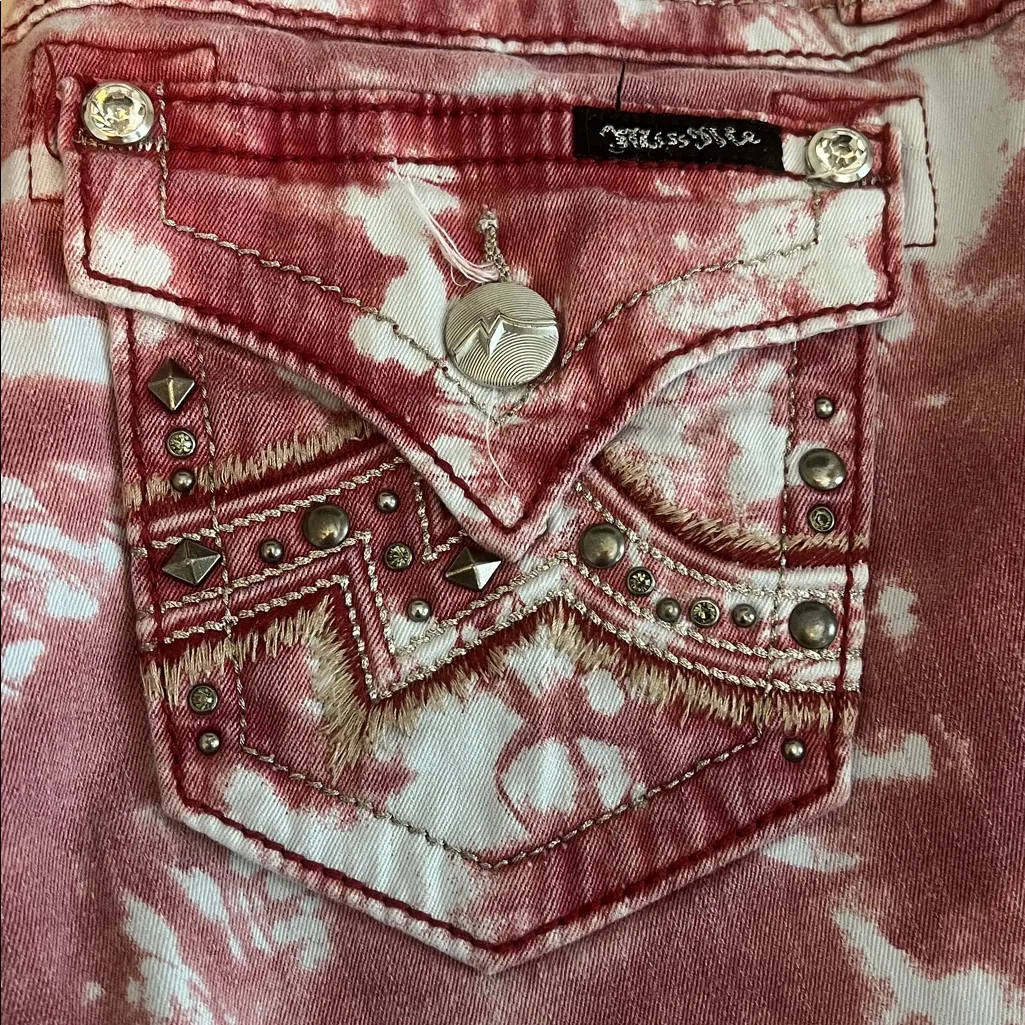 Miss Me Tie Dye Studded Short Red/White Size 27 - Image 7