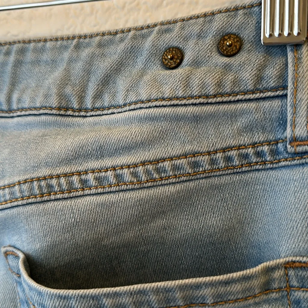 CAbi  Light blue jeans sz 8 - Image 5