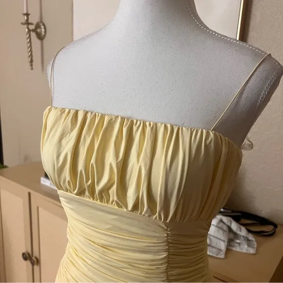 MESHKI NWT Yellow Celena Rushed‎ Thin Strap Mini Dress Size Medium In Lemon - Image 5