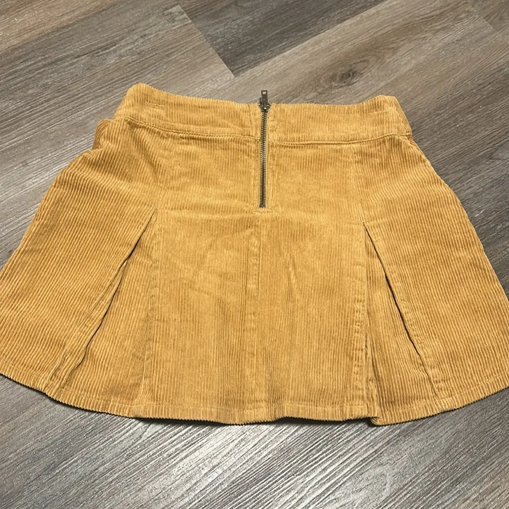 NWT Corduroy mini shirt - Image 3