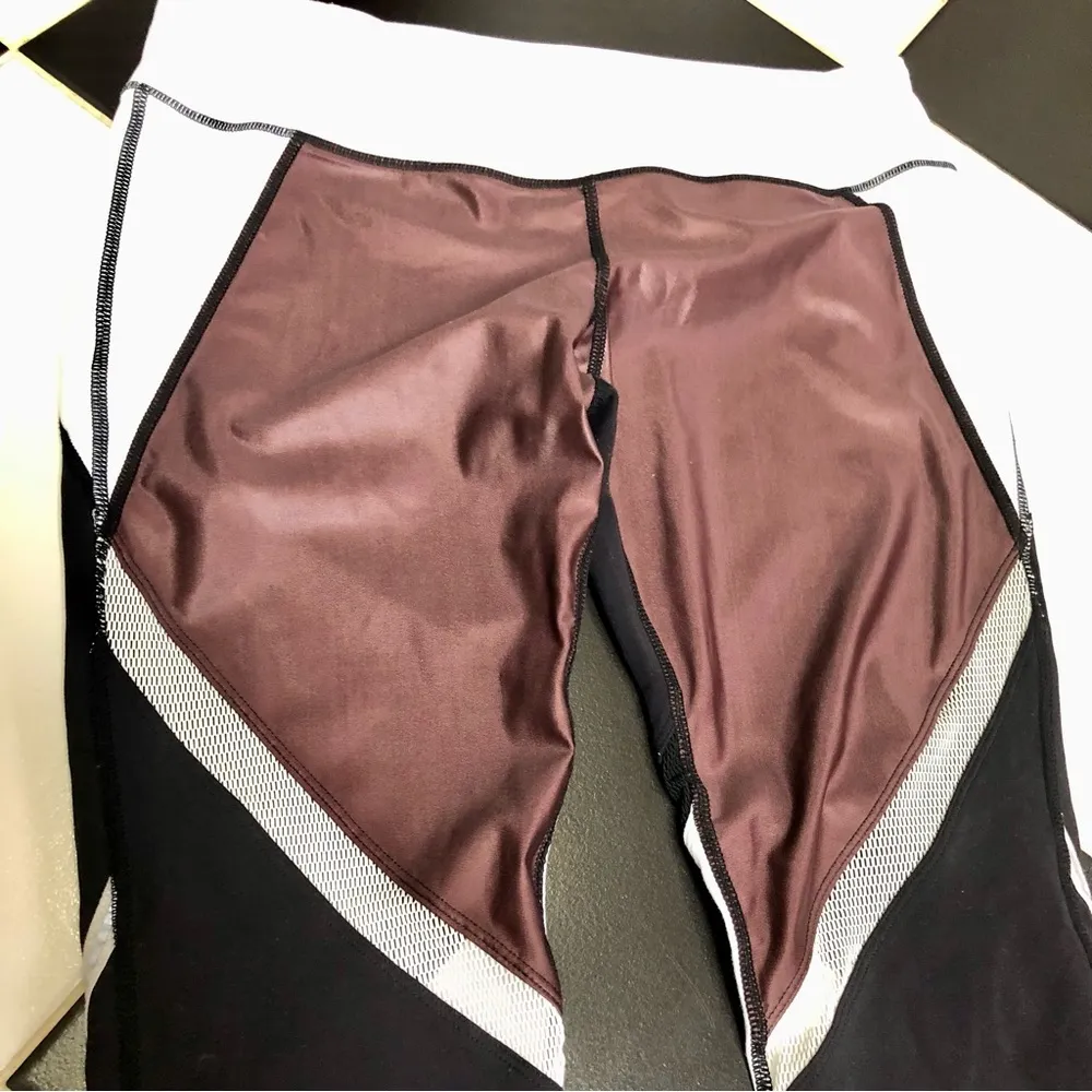 Jordan Metallic Colorblock Leggings Athleisure Black Bronze Copper sz L - Image 6
