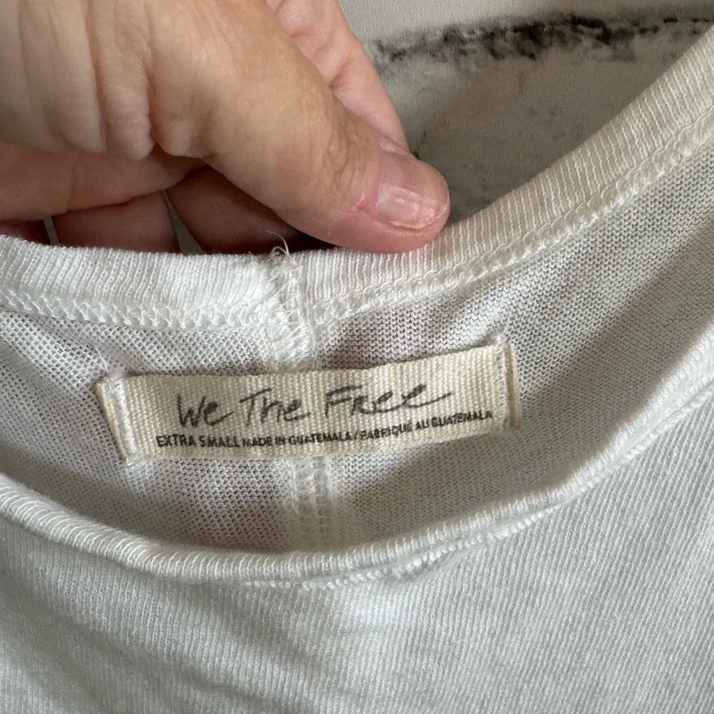Women’s We the Free~ Free People white wide neck short sleeve shirt XS - Image 3