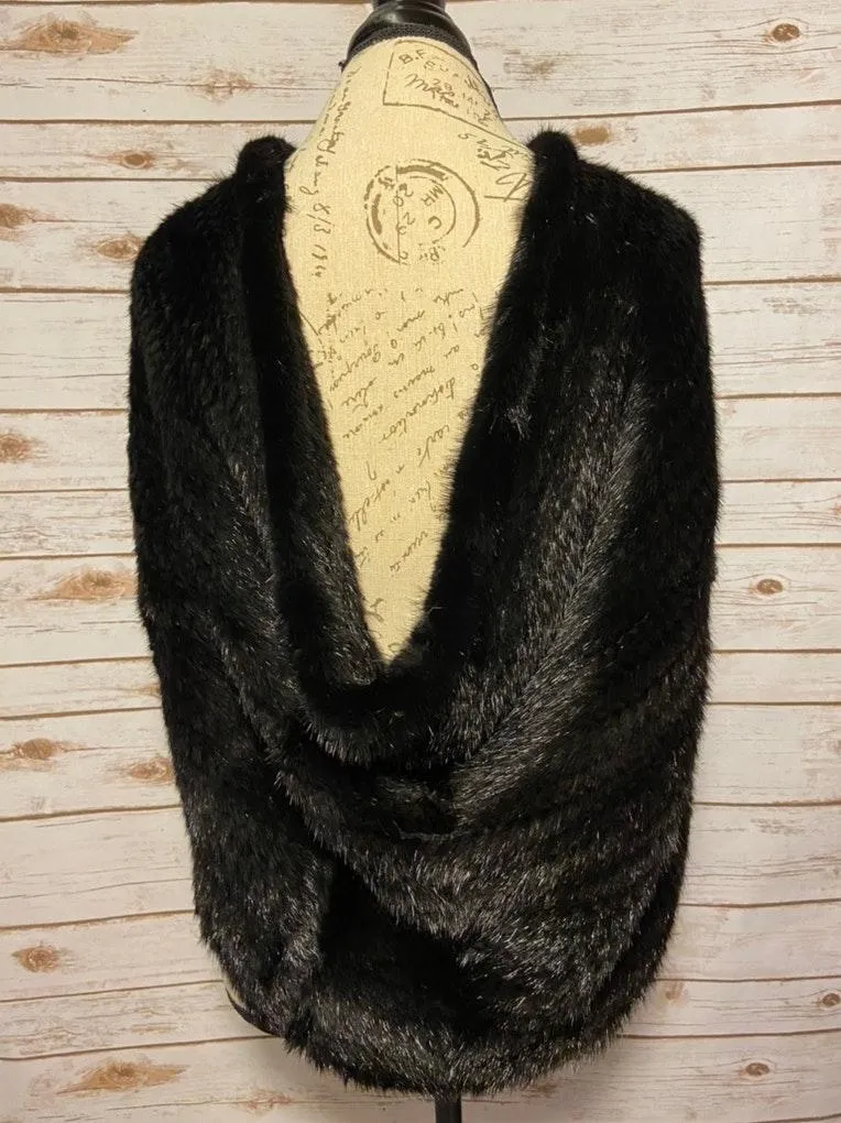 Genuine Knit Mink Wrap Black - Image 2