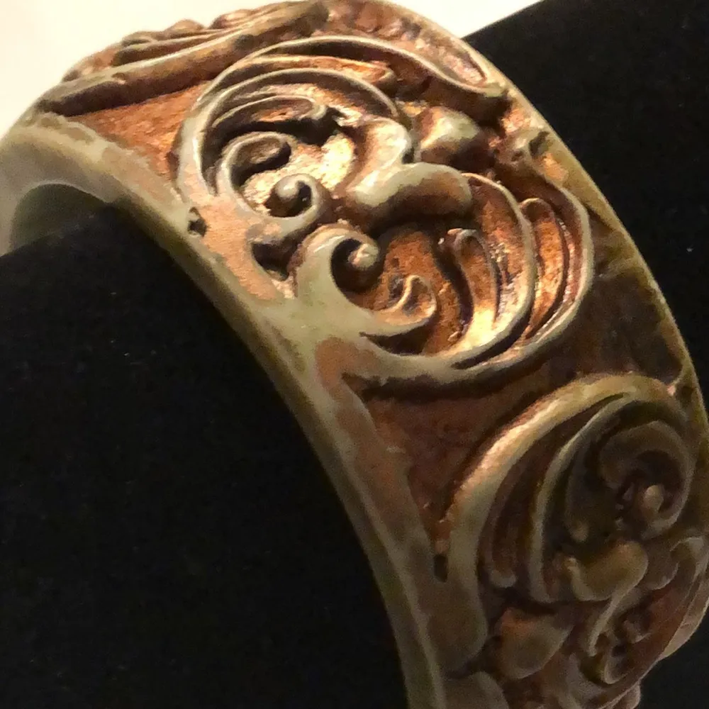 Vintage Resin Floral Chunky Retro Boho Bangle Bracelet - Image 3