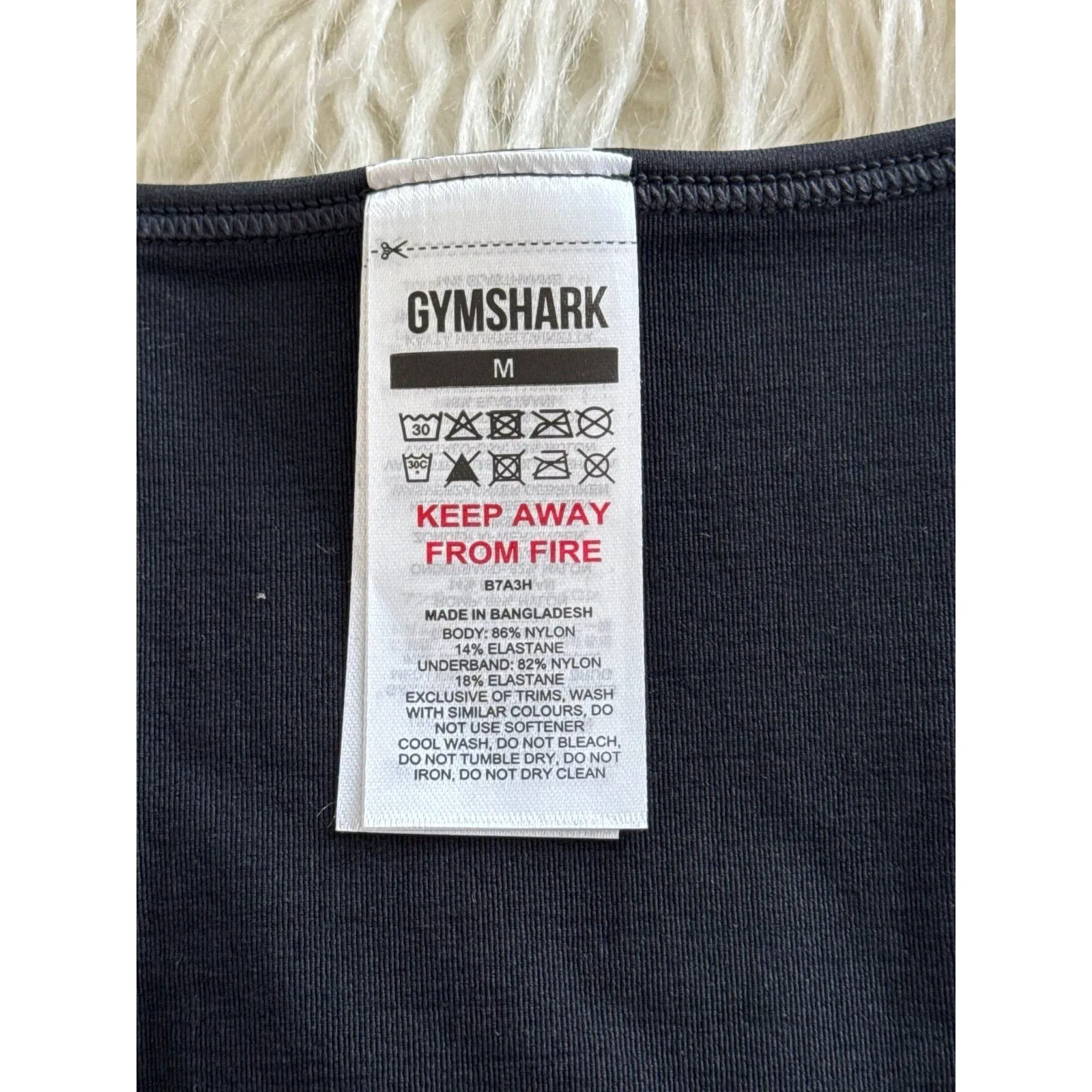 Gymshark Everyday Seamless Crop Tank Black Size Medium - Image 6