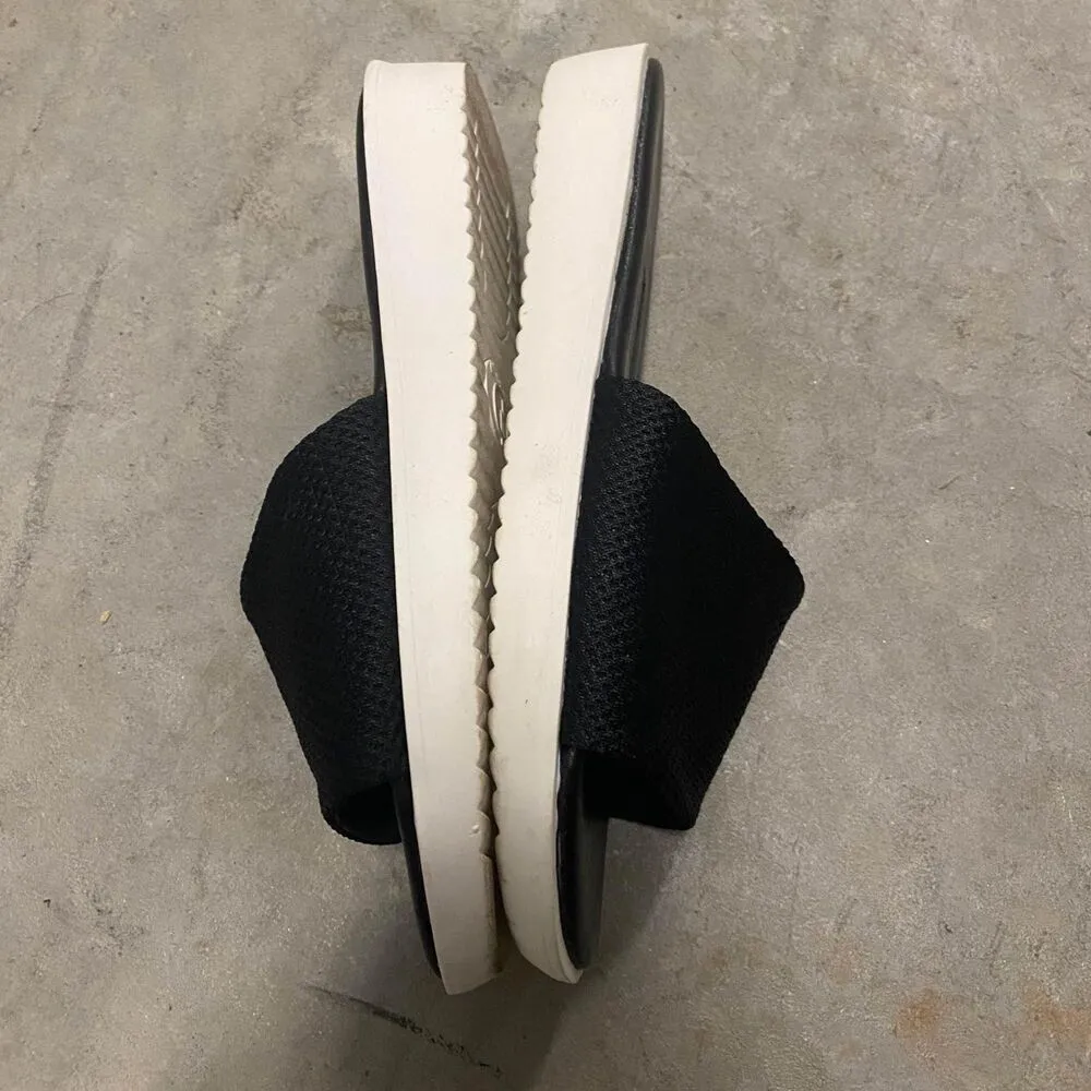 New Directions Sergia Black Slides Women's Sz 7.5 - Image 3