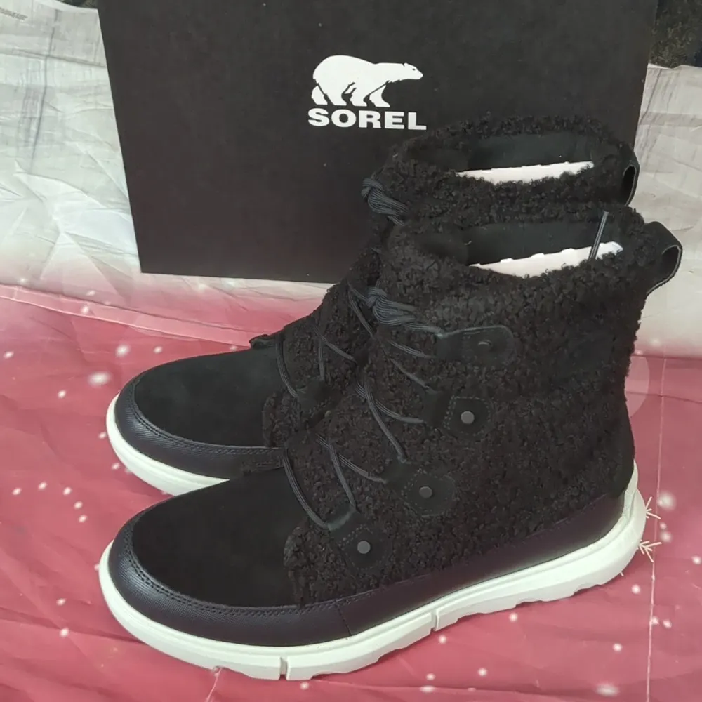 Sorel Explorer II Joan Cozy black Boots size 11 - Image 3