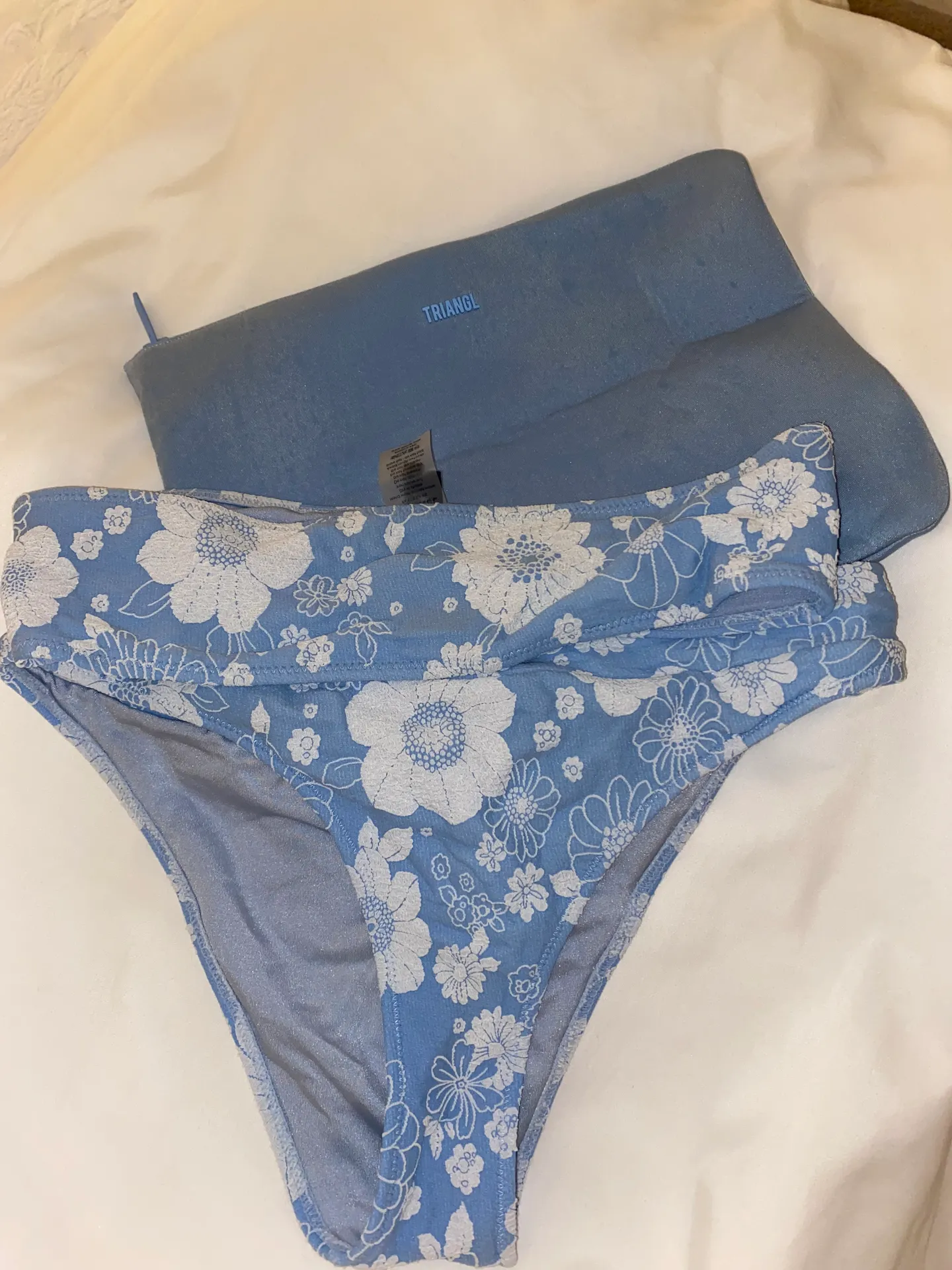 Triangl Swimsuit Set - Image 3