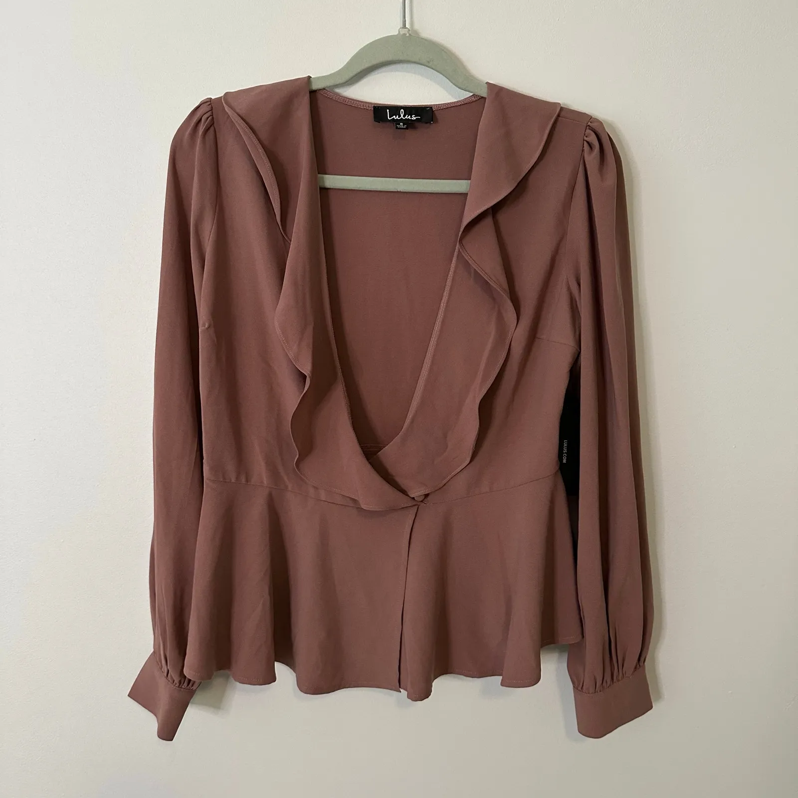 Lulus mauve long-sleeve v-neck wrap front top size S NWT - Image 12
