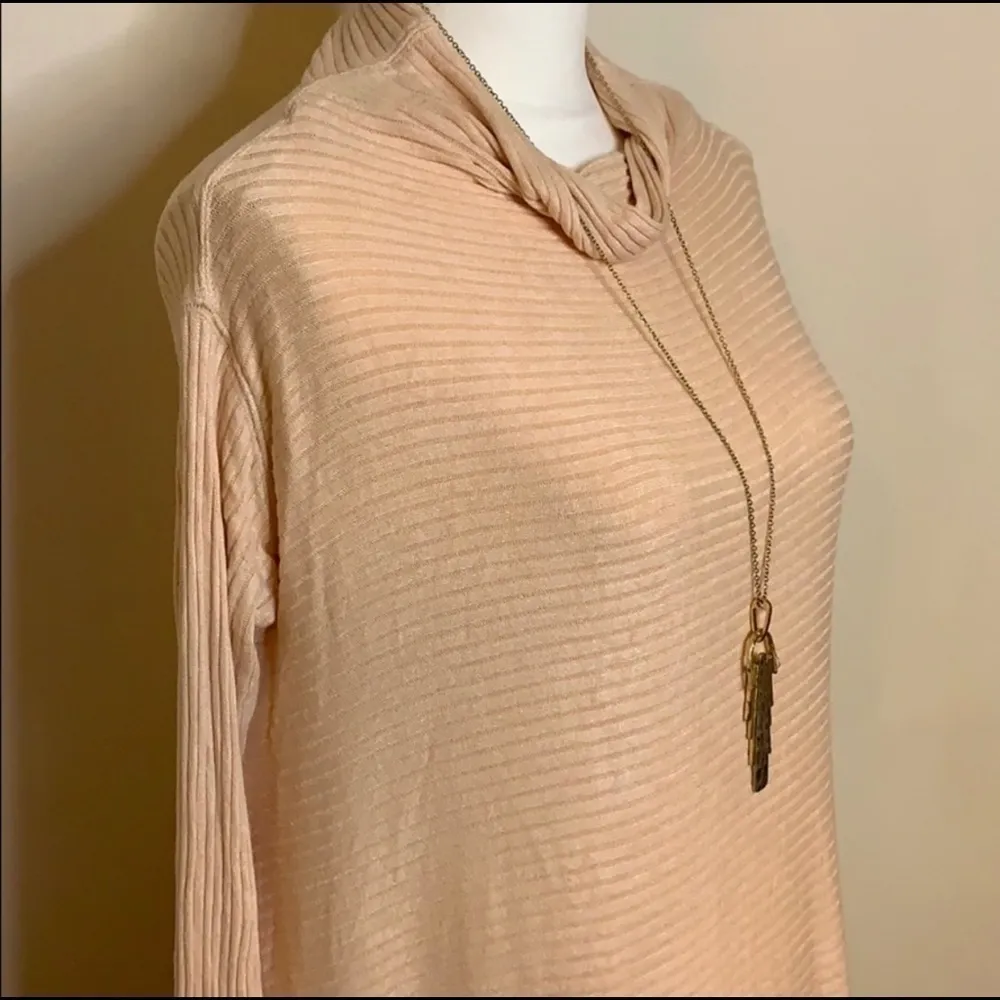 Free People Ribbed Cowl Neck Keyhole Back Top Size XS - Image 4