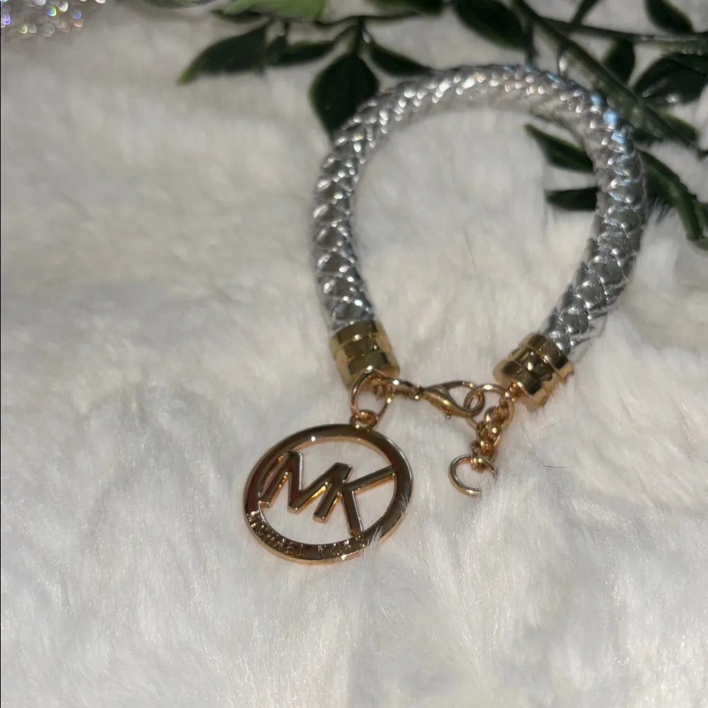 Michael Kors Silver Leather Gold Charm Adjustable Bracelet- NEW - Image 4