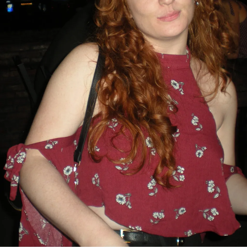 Maroon Off-Shoulder High-Neck Crop Top - Image 2