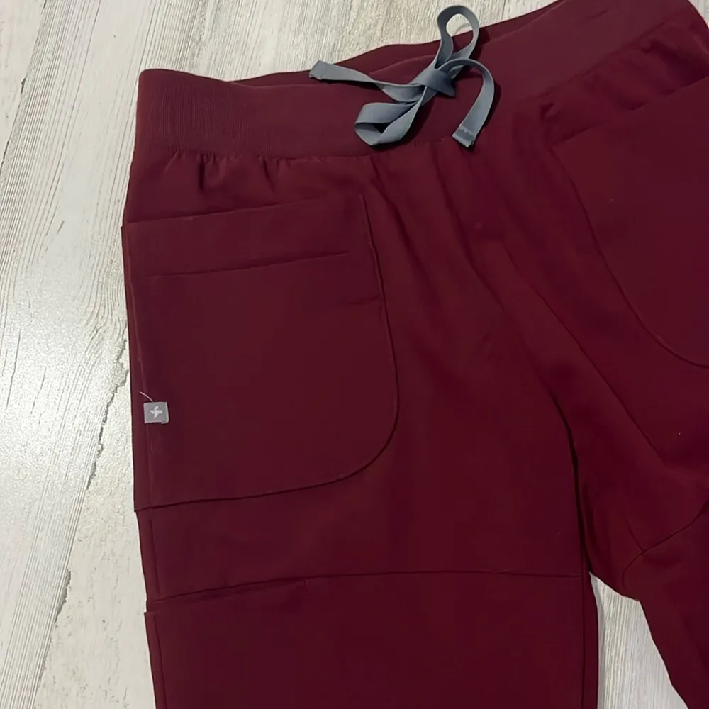 FIGS  Maroon Scrub Pants Size Small - Image 2