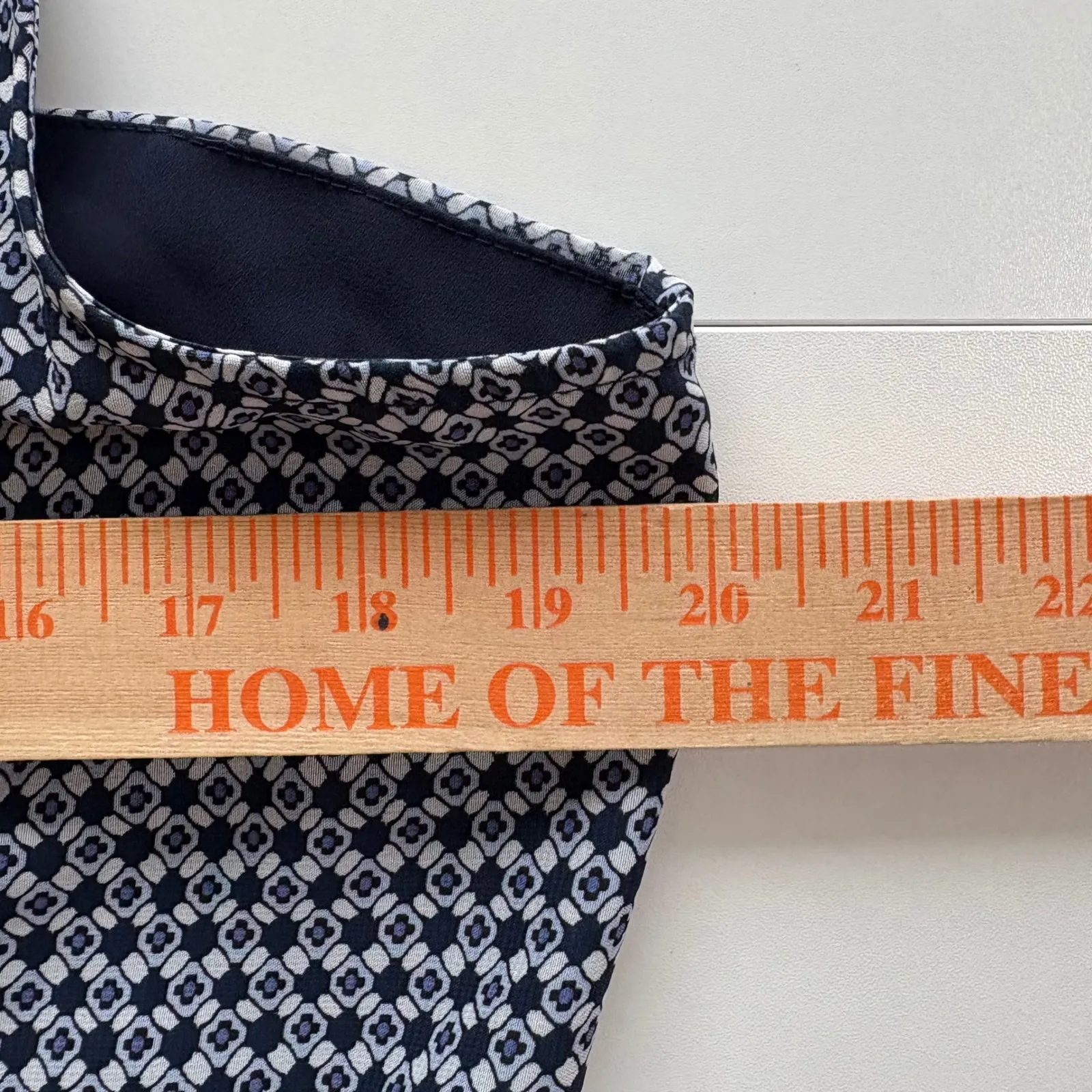 evereve Womens Size XL navy‎ White Geometric Ruffle Wrap Babydoll Top - Image 8