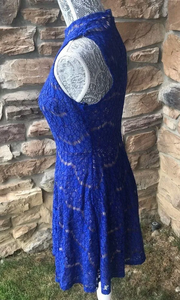 Love, Fire Lace Dress Blue Size undefined - Image 5