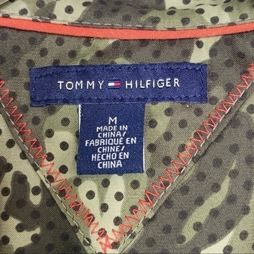 Tommy Hilfiger Green Camo Ling Sleeve Top Size M - Image 8