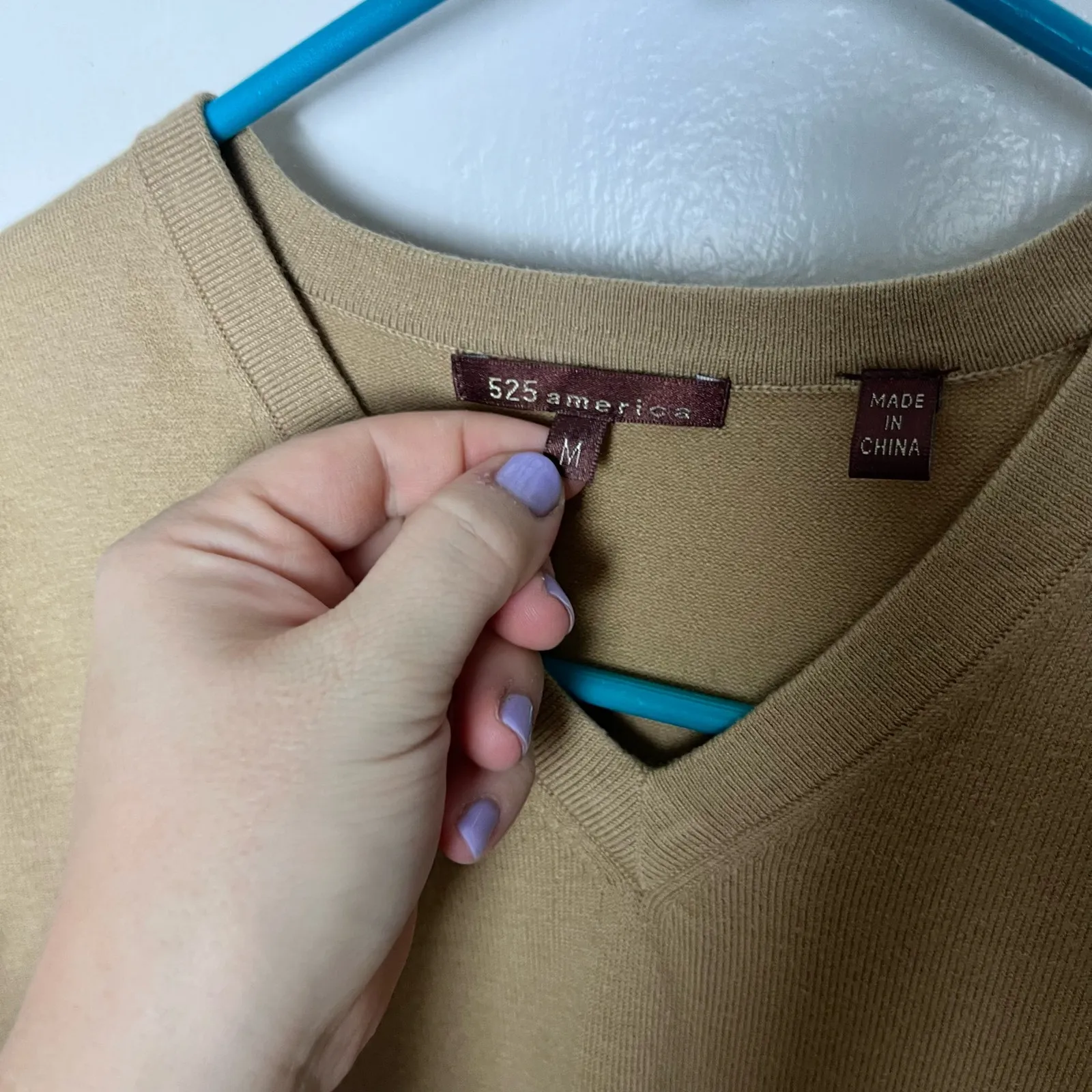 525 Y2K Camel Brown Cropped Fitted 3/4 Sleeve Cozy V-neck Fall Sweater Medium - Image 4