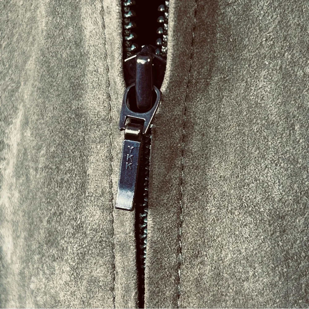 CHICO’S Vintage Size 2 Leather Zip Front Jacket w/Pockets & Lined - Image 10