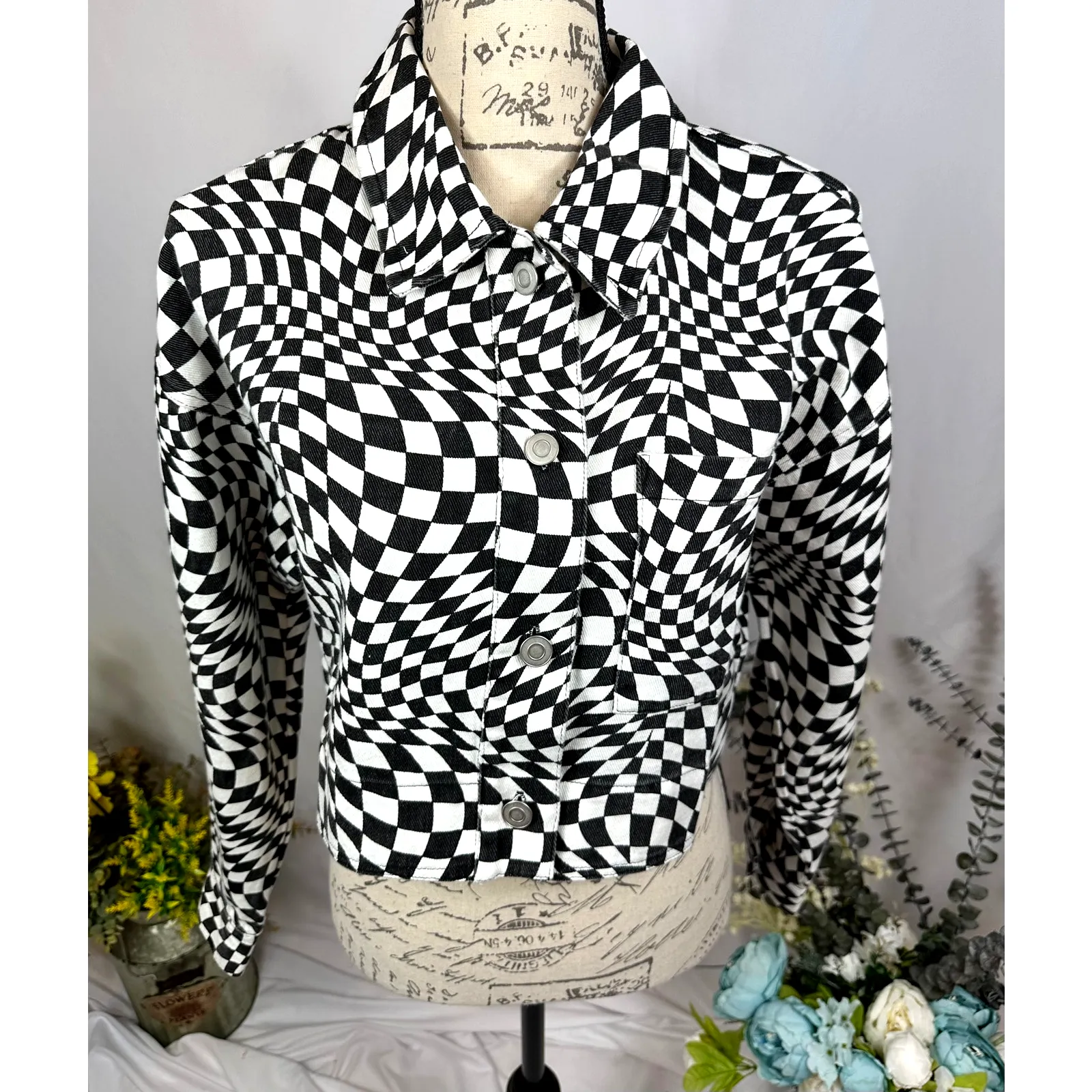 Elodie  Cropped Psychedelic Mesmerizing Jacket Black & White M - Image 3
