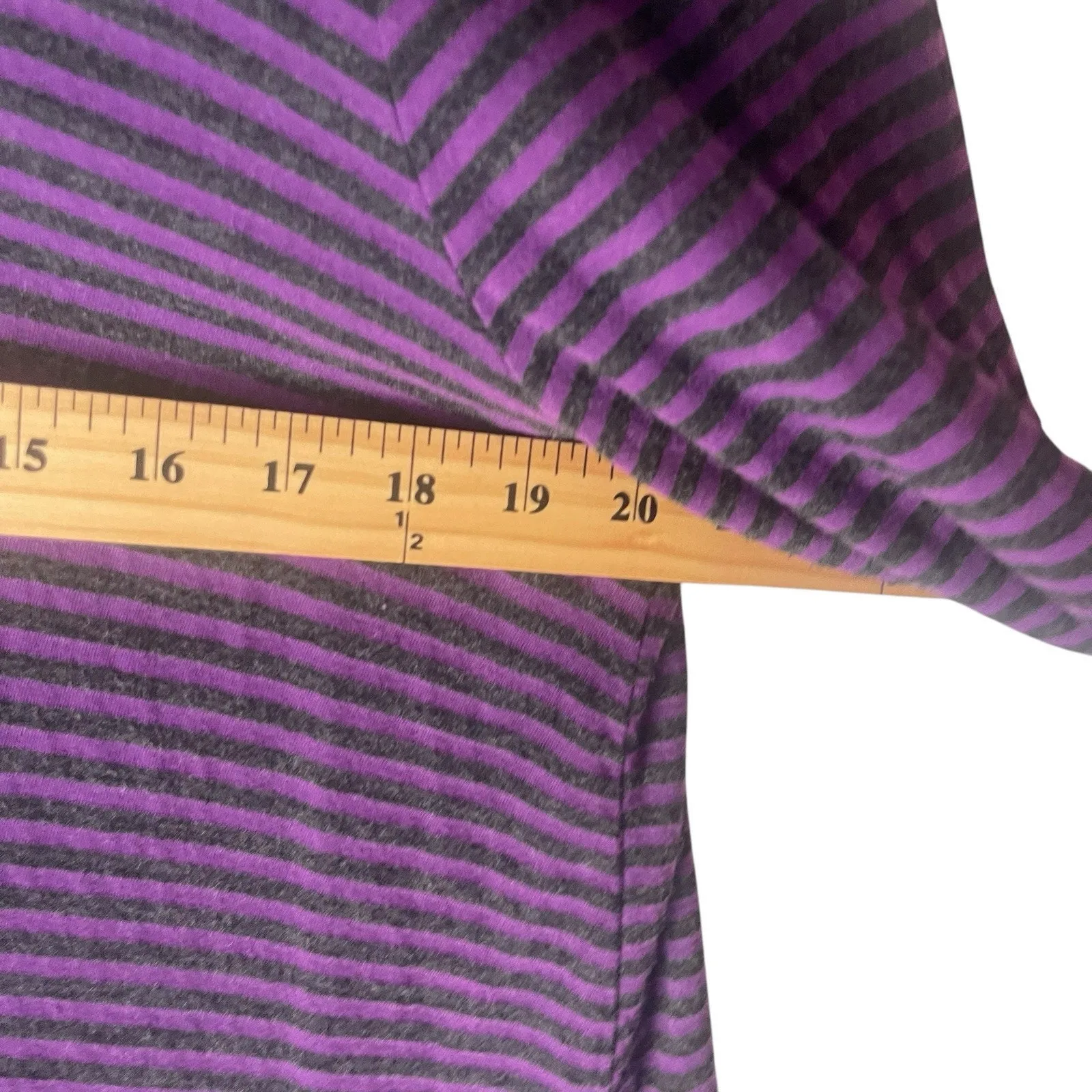 Habitat Size Large Purple Black‎ Striped Grunge Artsy Lagen Long Sleeve Top - Image 8