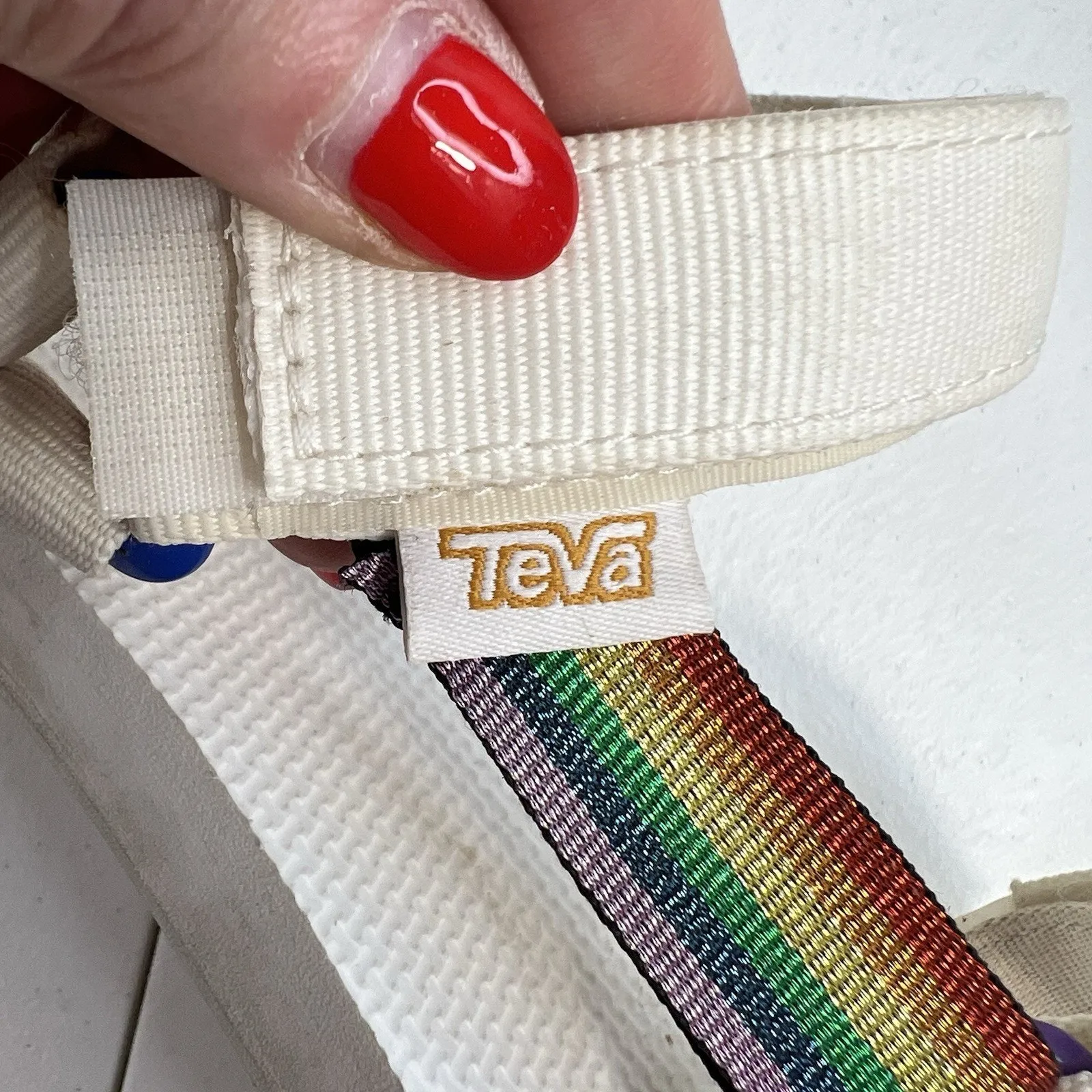 Teva Size 7 Sandals Original Universal Pride White Rainbow 1125890 Adjustable - Image 8