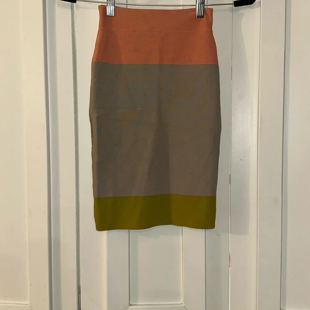 BCBG Colorblock Bodycon Pencil Skirt XS - Image 2