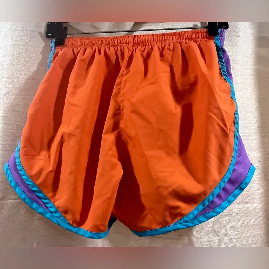 Nike shorts - Image 4