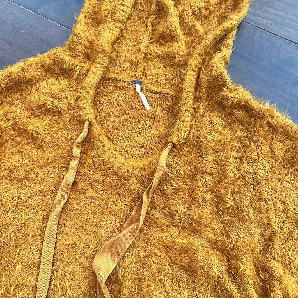 FREE PEOPLE Mustard Yellow Eyelash Fuzzy Cropped Hooded Sweater Size Small - Image 4