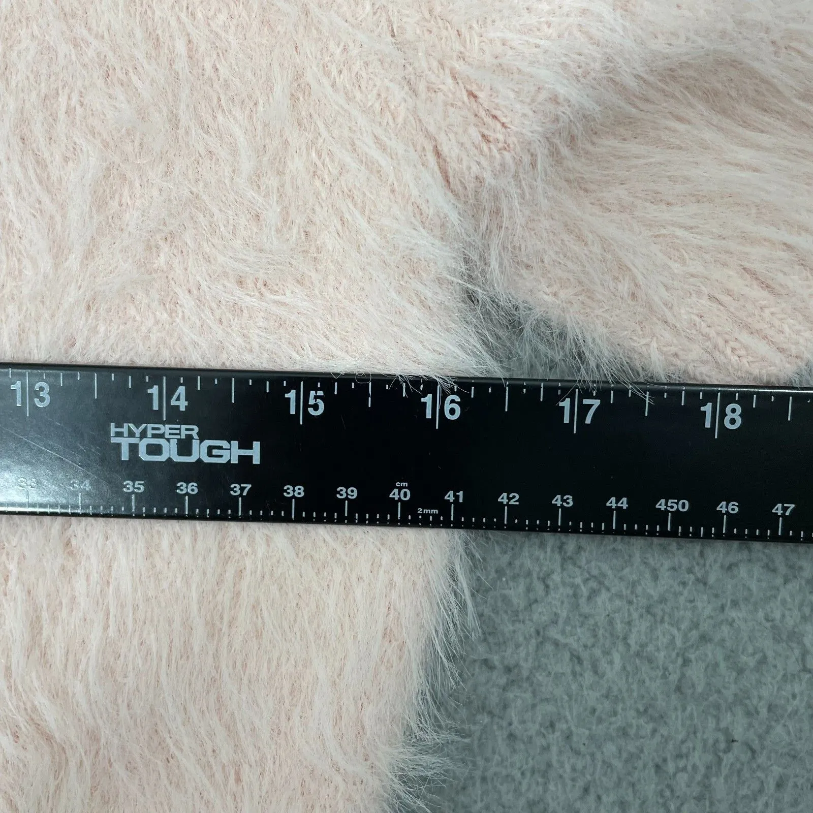 NWT Mink Pink Millie Fluffy Knit Tee Women L Blush Pink Short Sleeve Sweater - Image 10