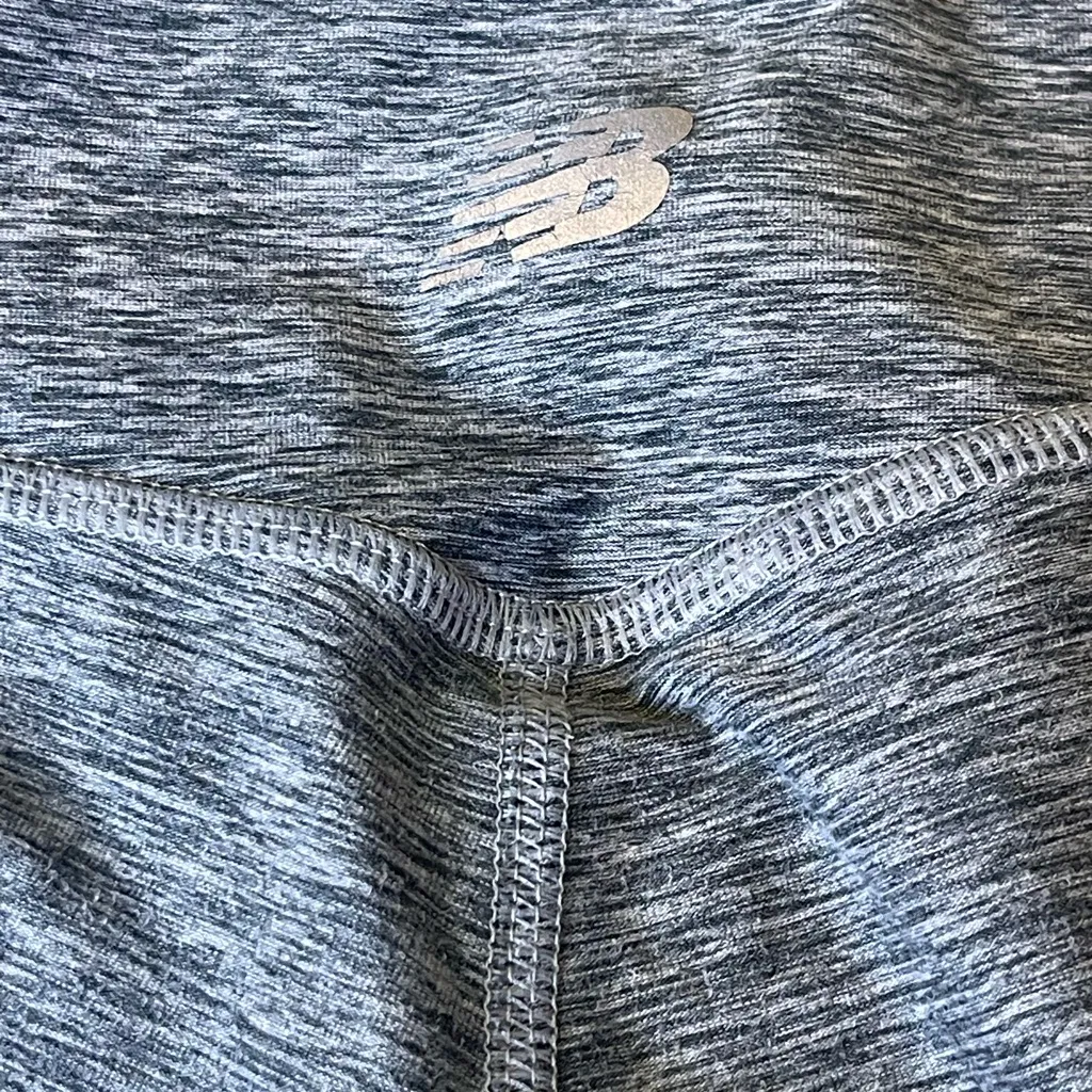 New Balance NB Dry Leggings with Side Pockets – Gray Heather/Navy – Women’s M - Image 4