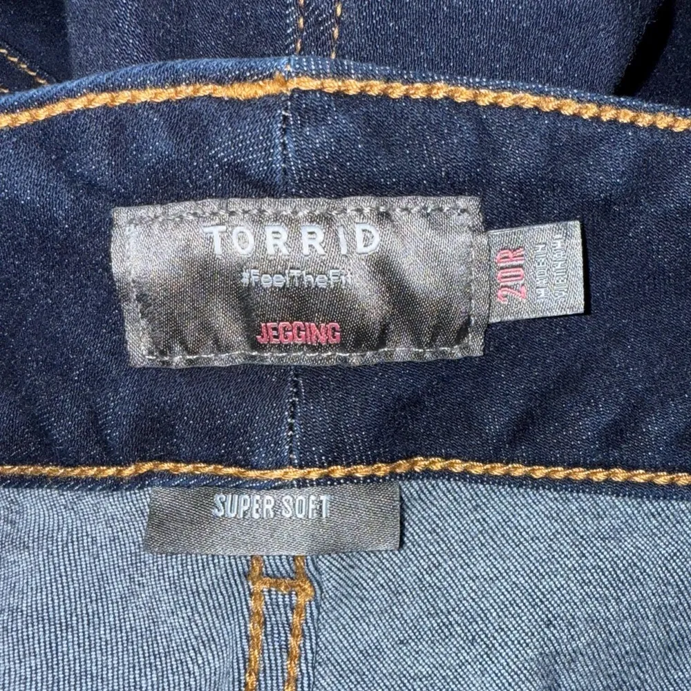 Torrid Jegging Super Soft Jeans Dark Wash Blue Size 20 - Image 3