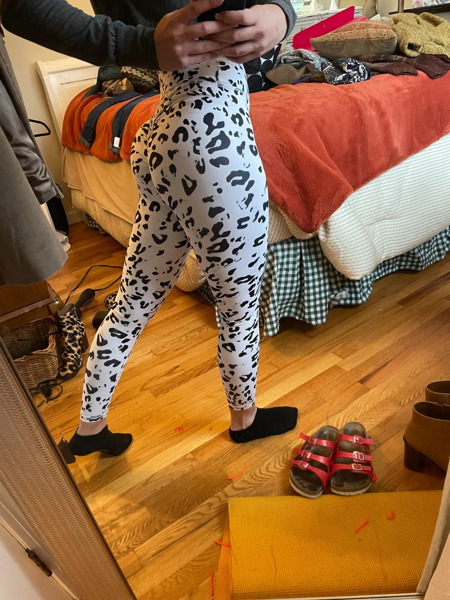 ECHT Scrunch Butt Leggings - Image 3