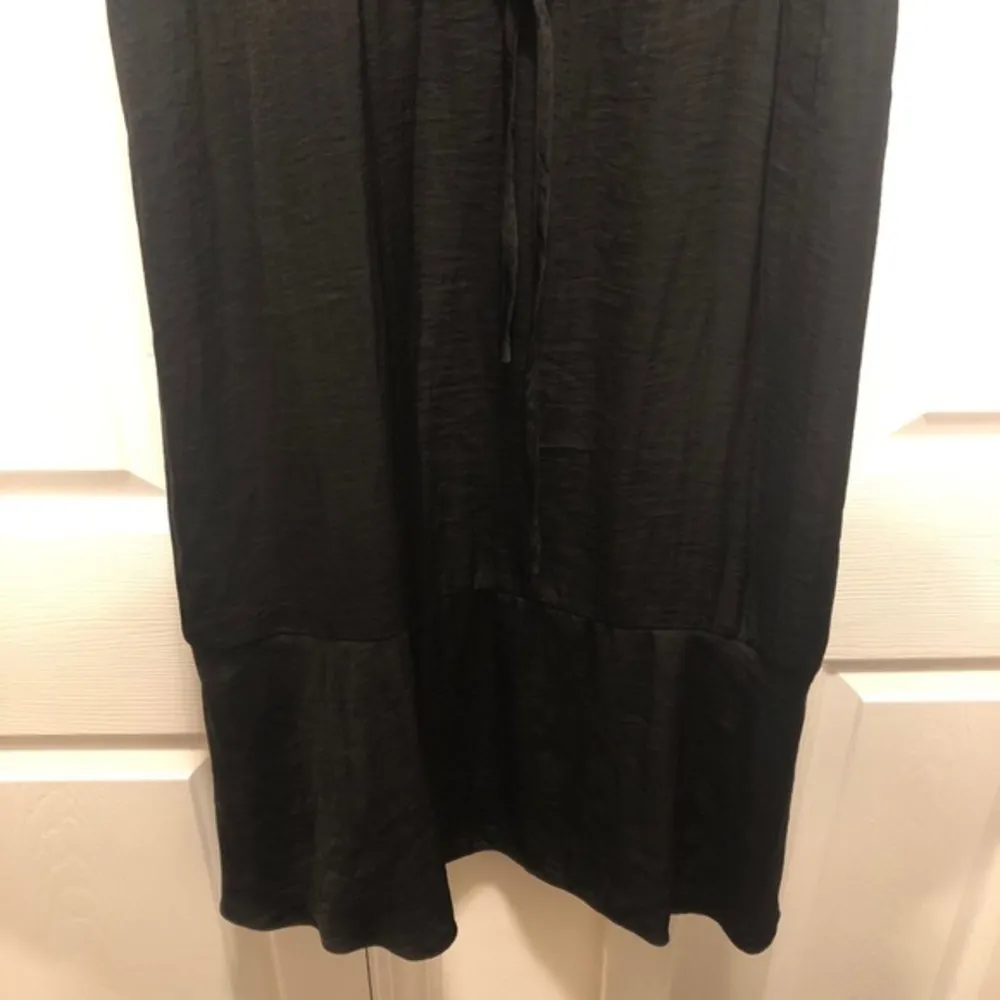 Who What Wear Ruffle Strap Midi Dress - Image 4