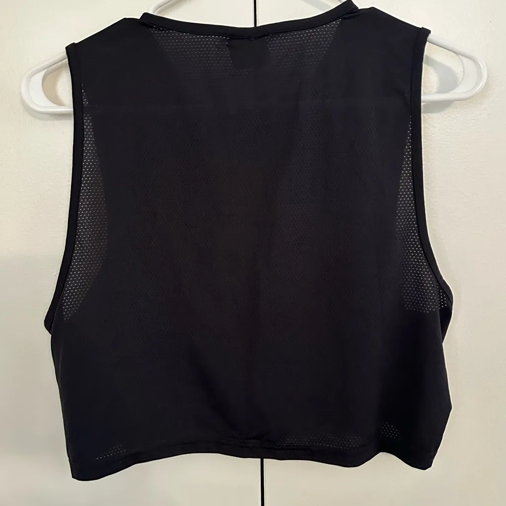 Gymshark muscle tank size m - Image 4