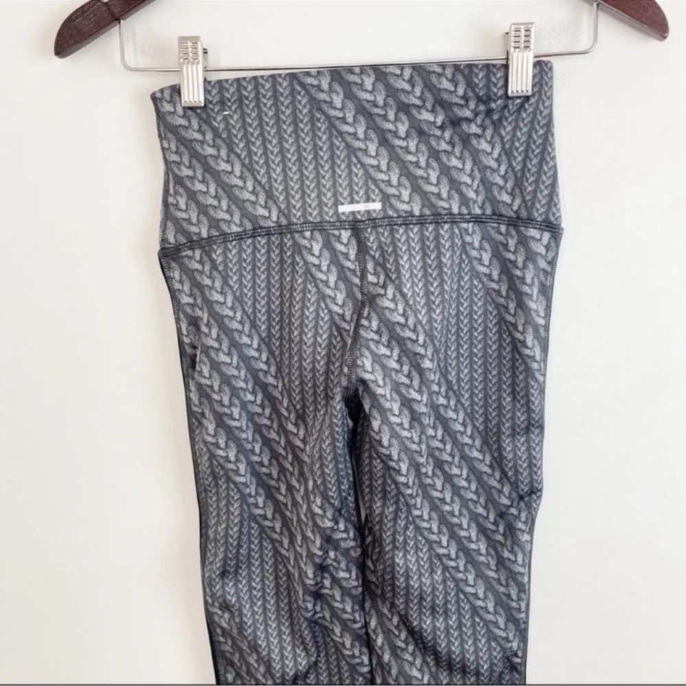 Aerie Gray Braided Rope Print Skinny Leg High Rise Athletic Leggings Sz Small - Image 7