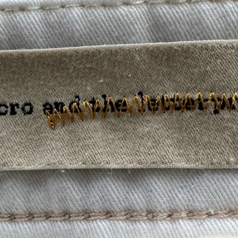 Anthropologie Pilcro Hyphen white Y2K mid rise straight leg jeans, size 32 plus - Image 2