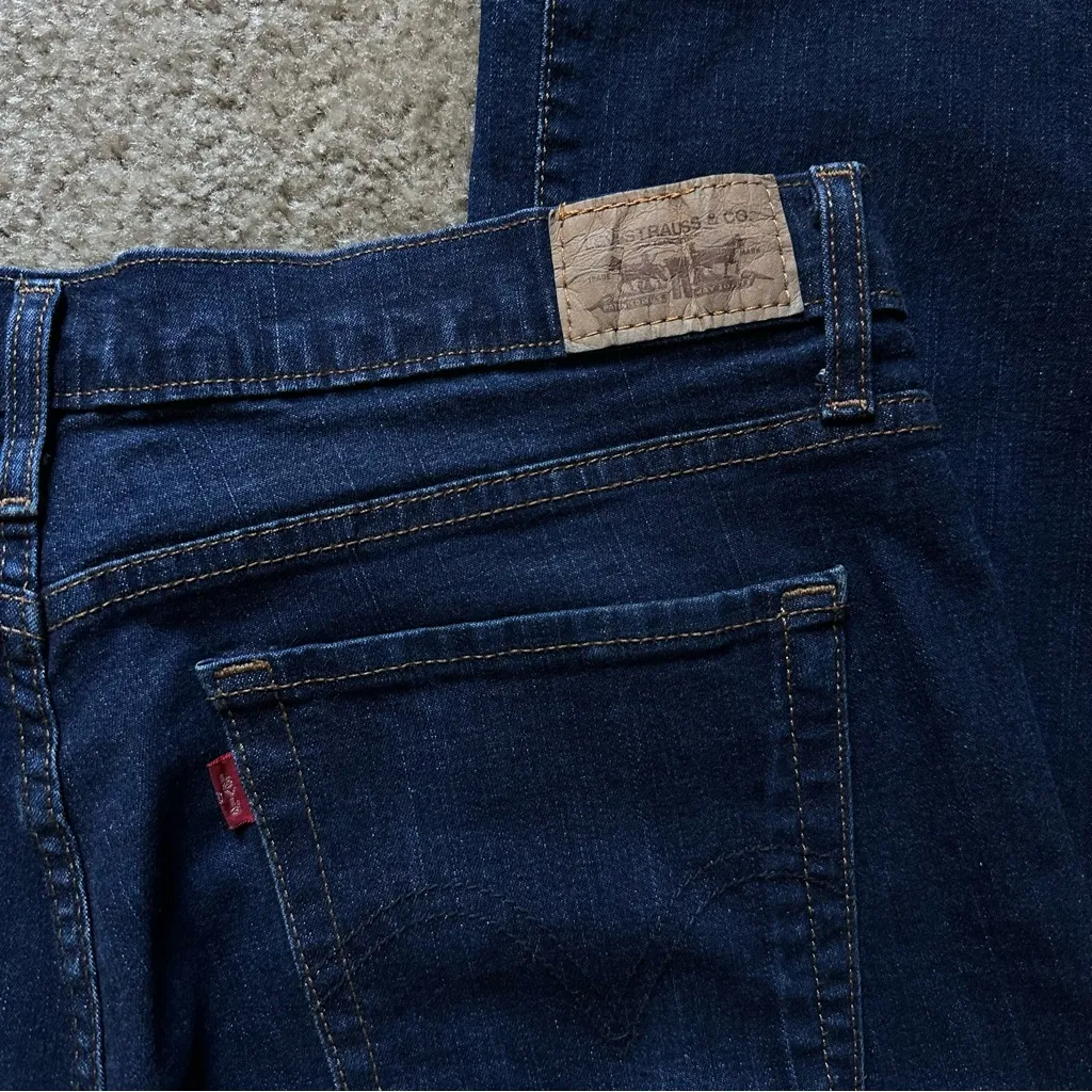 Levi’s 512 Perfectly Slimming Bootcut Jeans - Image 6