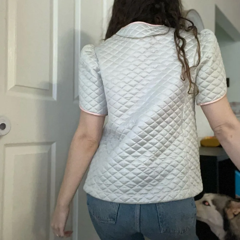 Vintage 70s Quilted Bed Jacket‎ Tie Front Ballerina Jacket Sz S Silver Pink - Image 3