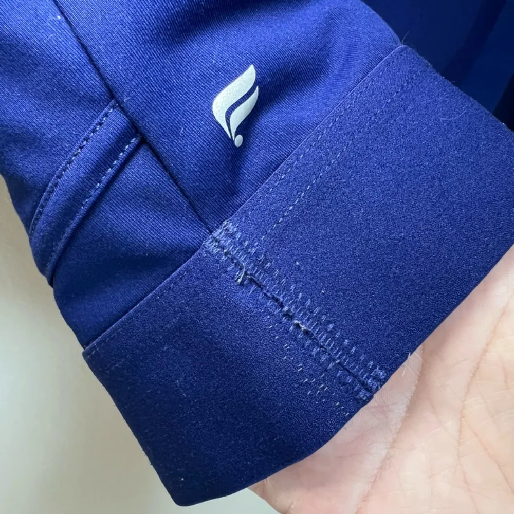 Fabletics All Day Every Day Low Impact Bra Navy Blue Adjustable Padded  Sz Small - Image 5