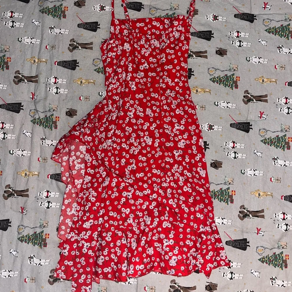 Red and white floral mini dress Size 10 - Image 3