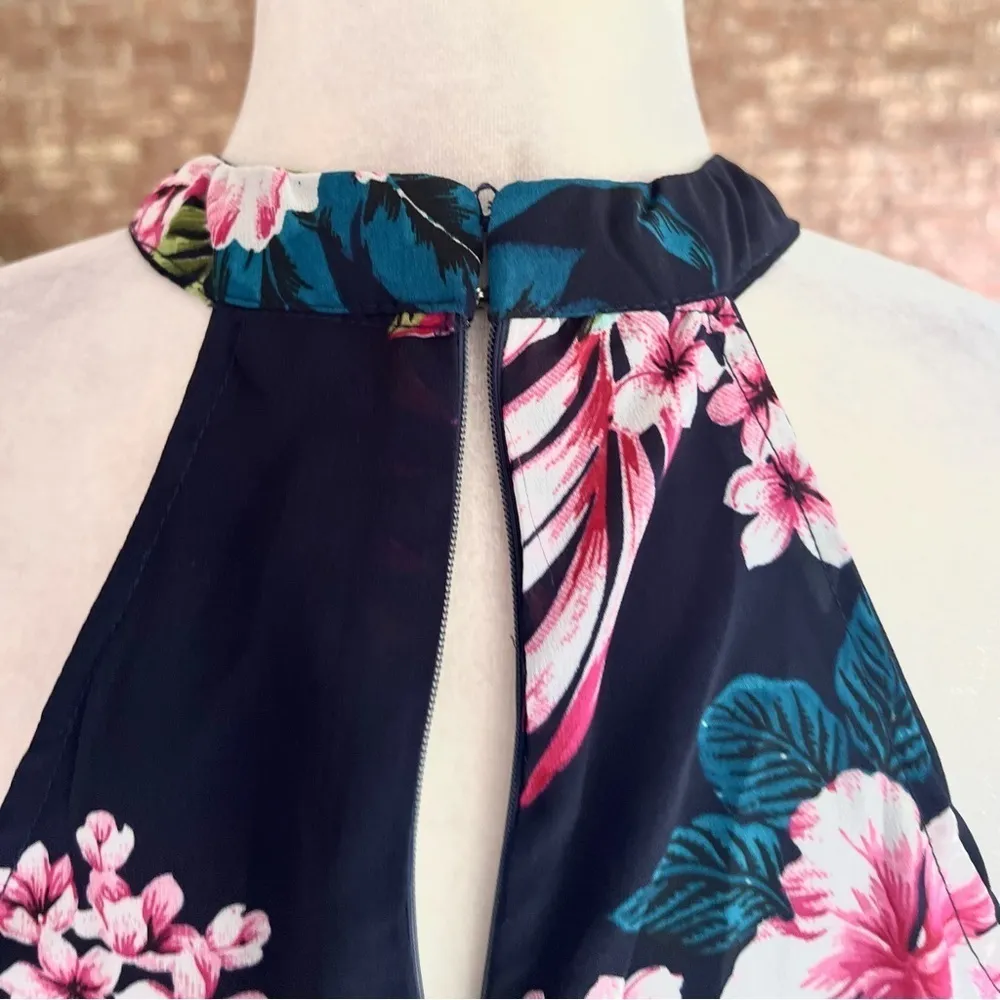 NEW Japna Top High Neck Keyhole Blue Floral Halter L Sleeveless Chic Resort - Image 9